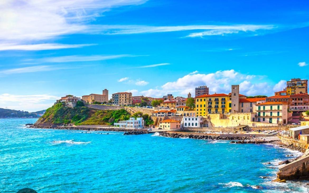 Luxury Apartment Centro Storico Piombino Exterior foto